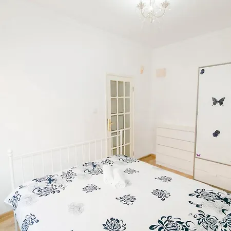 Helan One Top Center Apartment